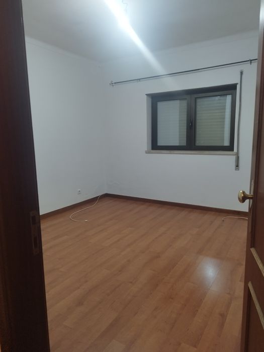 T3, arrenda-se a cinco minutos do centro da cidade Coimbra