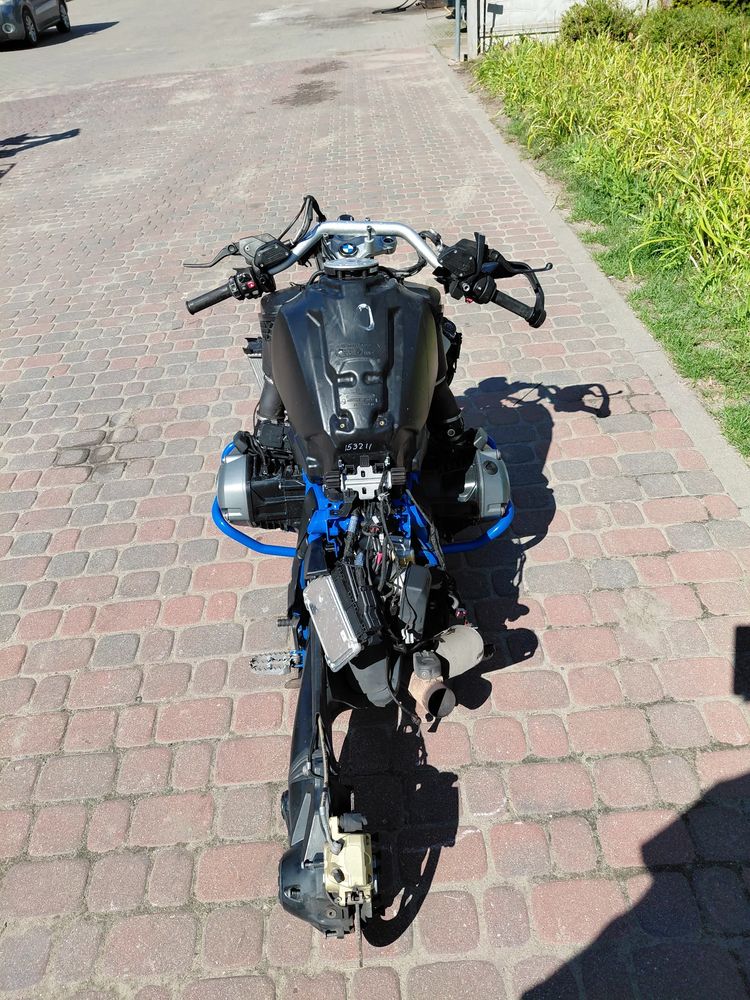 alt
