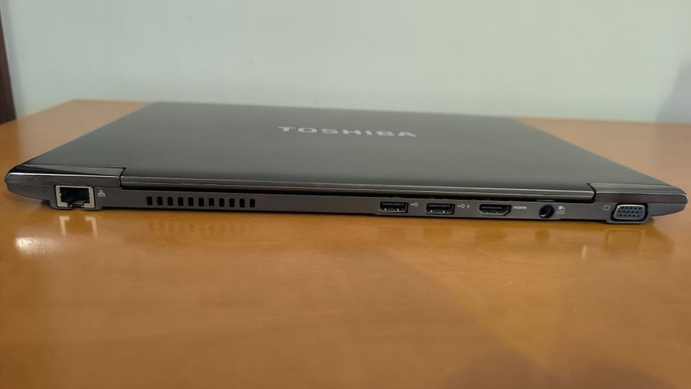 Portátil Toshiba Ultrabook