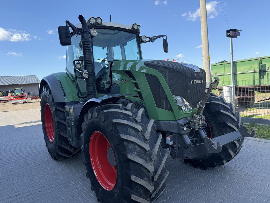 Fendt 828 Vario SCR Profi Plus RTK