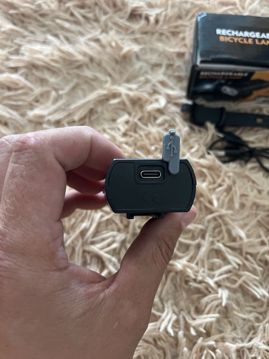 Продам фонарик на велосипед