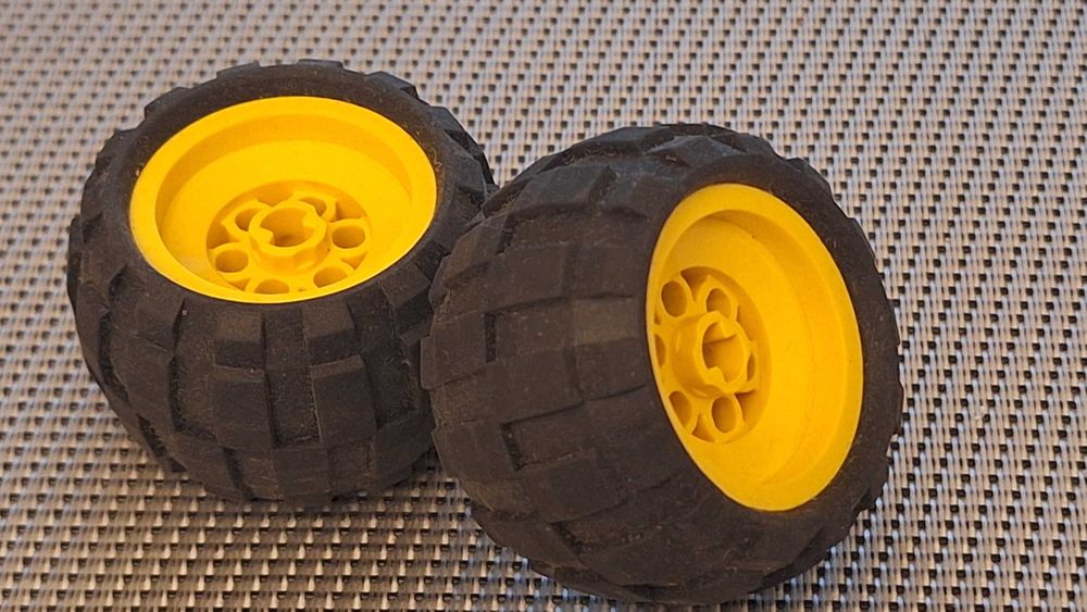 Lego 6580c01 - 43,2 x 28 - koła technic - cena za 2 szt (F)