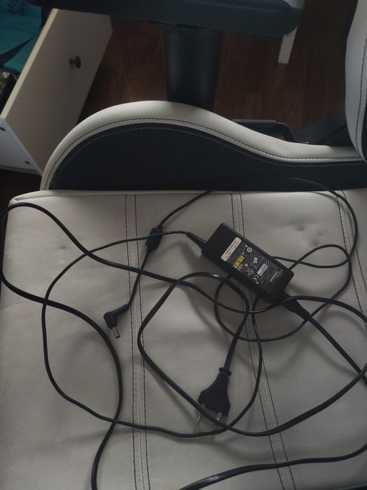 Esprimo Mobile V5515