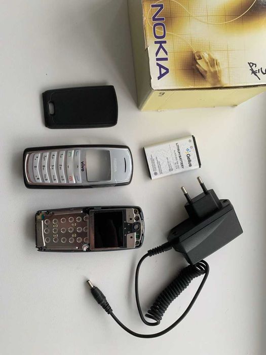 Телефон Nokia 2125 CDMA Новый корпус, зарядное, аккумулятор