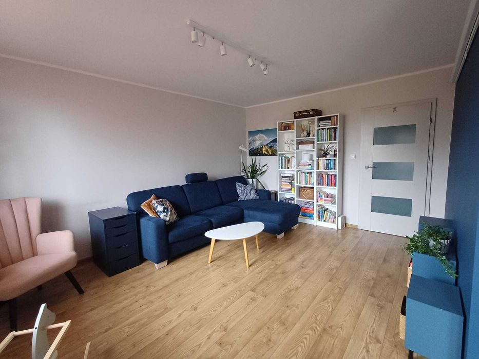 Brynów: 1. piętro, 2 balkony, po remoncie, wyposażone