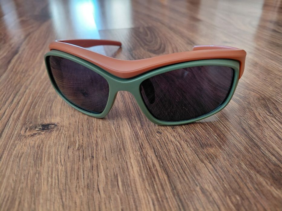 Сонцезахисні окуляри