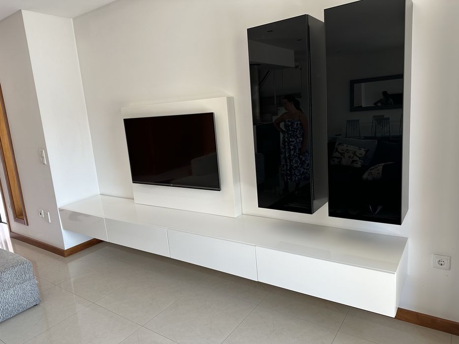 Dois Modulos suspensos como novos