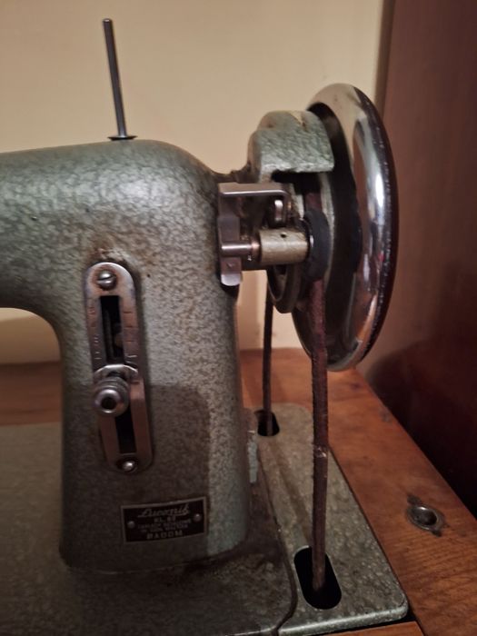 Maszyna do szycia Łucznik