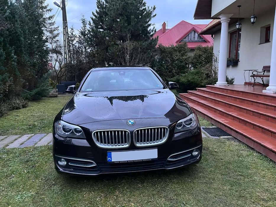 BMW Seria 5 520d xDrive Limousine