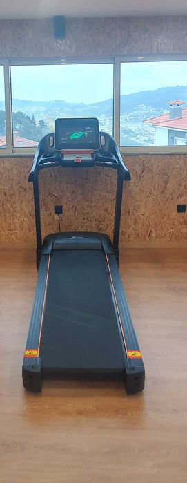 Passadeira Profissional Bodytone DT-22 Wi-Fi