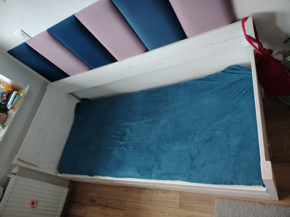 Drewniane łóżko  dziecięce