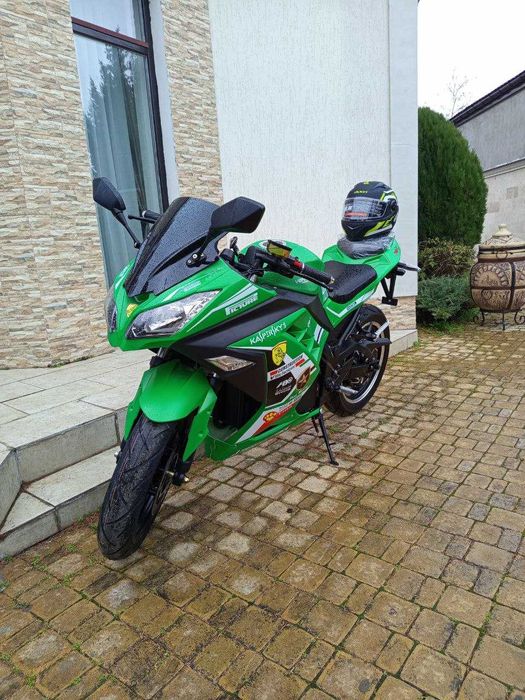 Электромотоцикл Ninja Электробайк 2950W, шлем в подарок, Зеленый