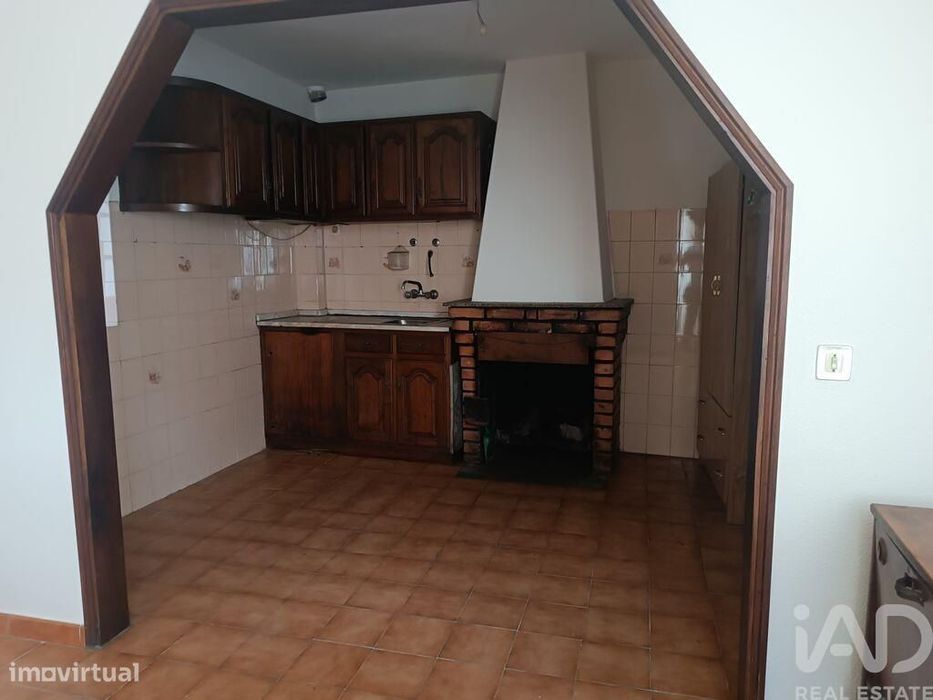 Moradia geminada T4 em Trancoso e Souto Maior de 108 m2
