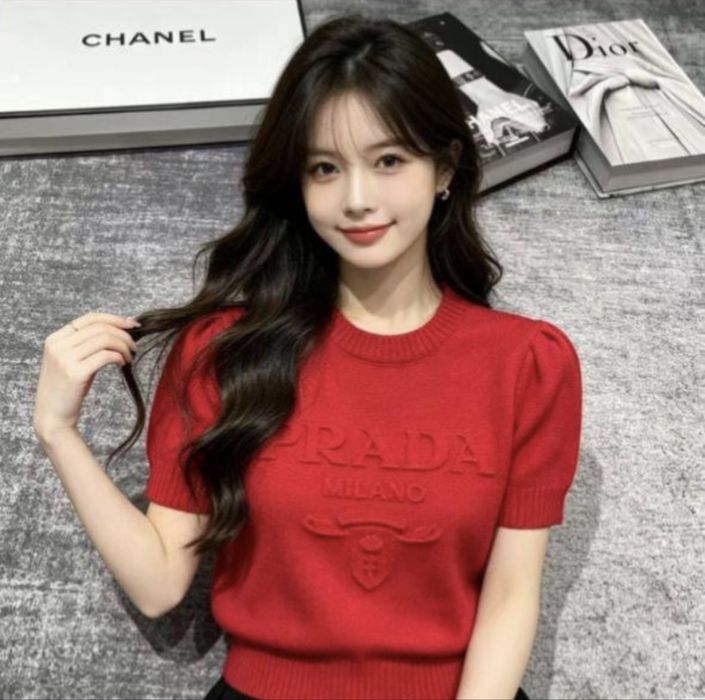 Кофтинка Prada розмір S