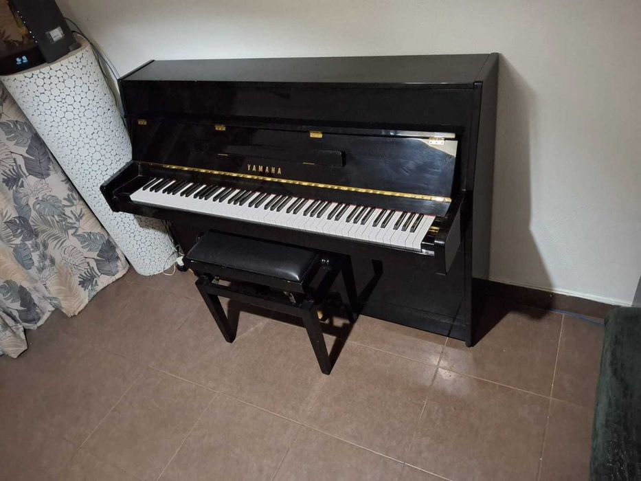 Piano Yamaha b1 SC3 Marcus Hūbner