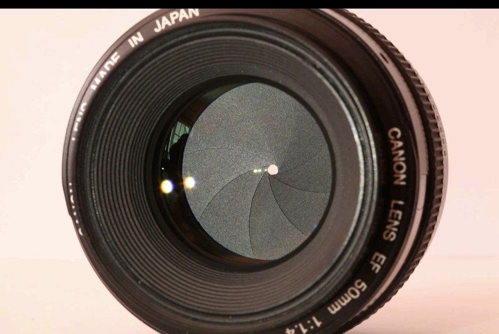 Canon EF 50 f1.4 USM