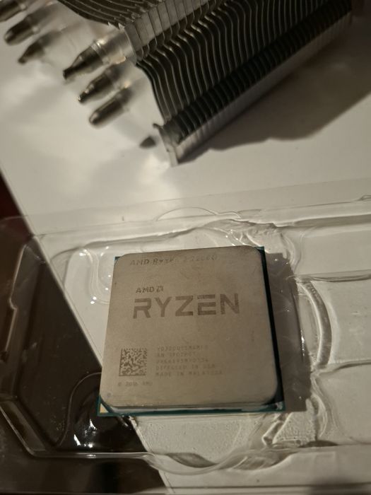 Procesor ryzen 3 2200