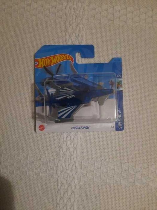 hot wheels poison arrow sky show Mattel 2023