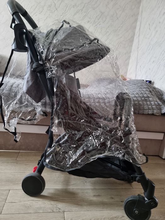 Продам прогулянковий візок, коляску yoya