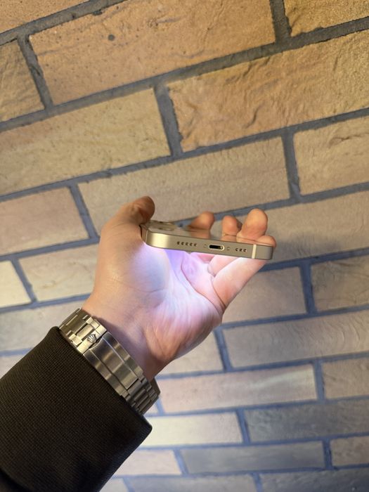 Apple iPhone 14 128Gb. ( Starlight )