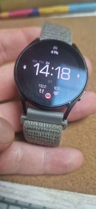Смарт-годинник samsung  galaxy watch 4 lte