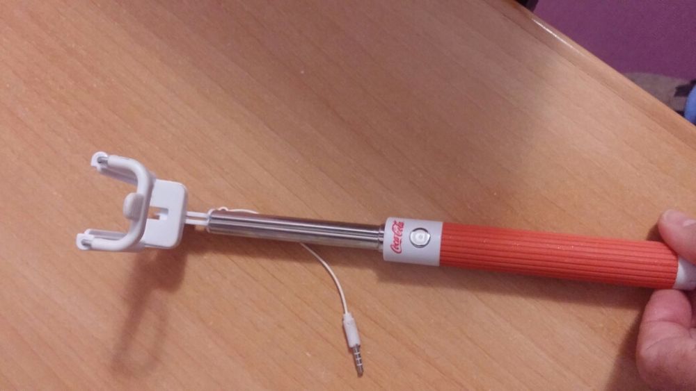 Vendo pau de selfi Coca Cola