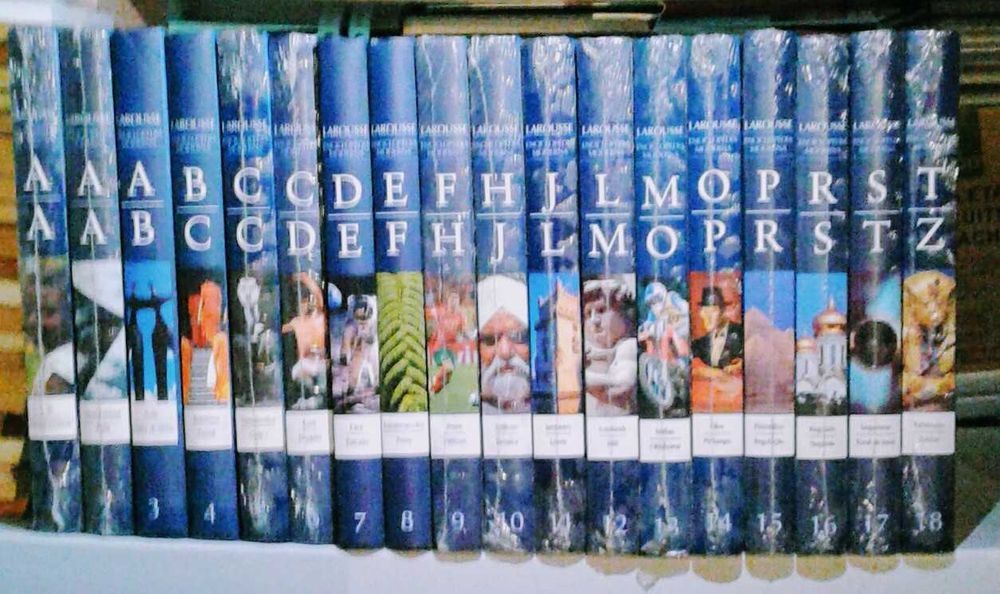 Nova Enciclopédia Larousse Círculo de Leitores