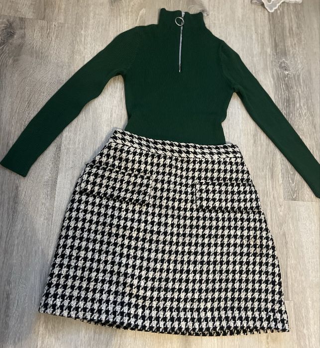 Свитир і спідниця розмір М