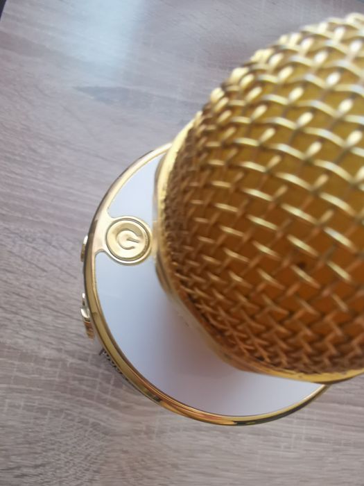 Микрофон караоке, блютуз, micro sdi