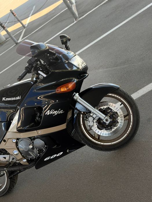 Продам Kawasaki ZZR 600