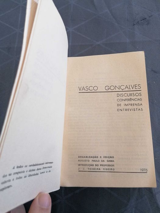 Livro Vasco Gonçalves, Discursos conferências e entrevistas. 1976