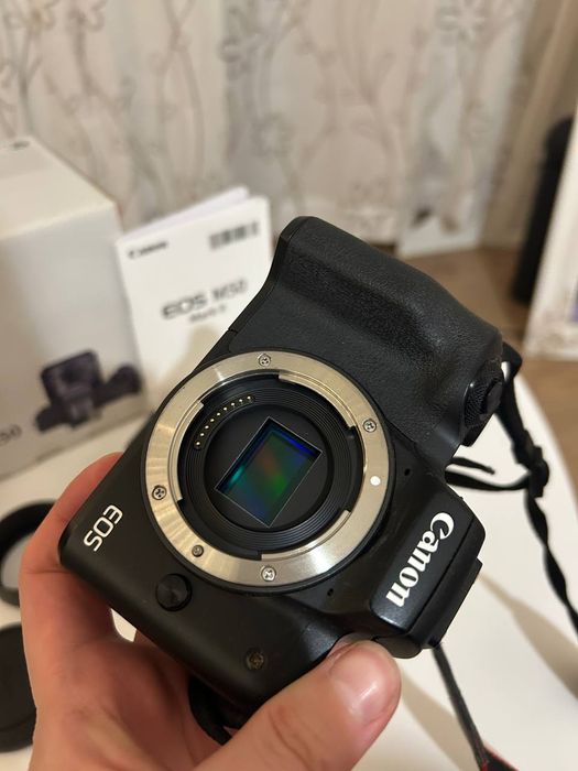 Продам Canon EOS M50 Mark II