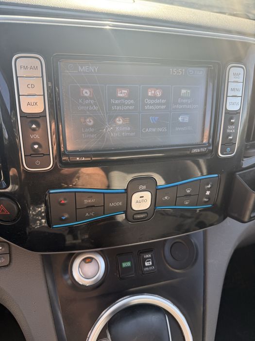 Ніссан ЄНВ200 гарна комплектація