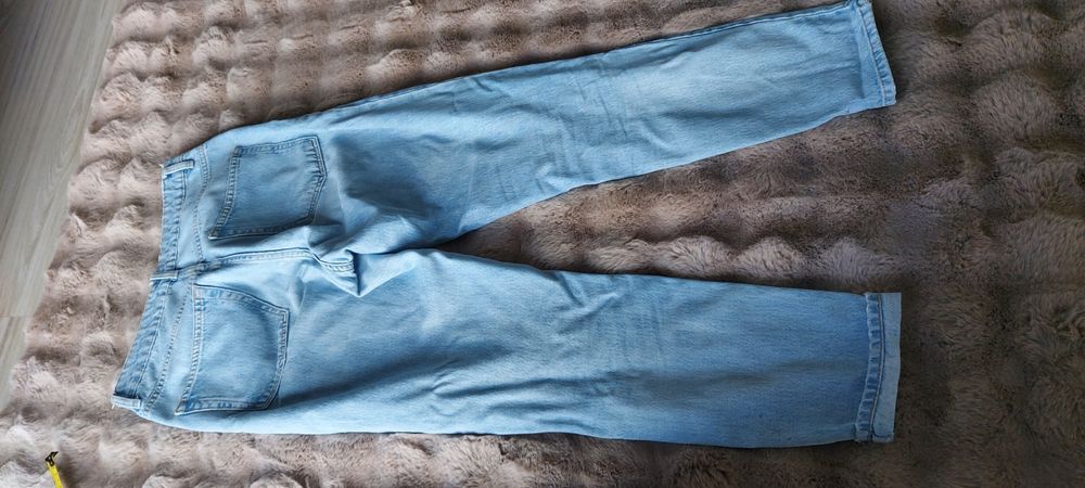 Sprzedam jeansy boyfrendy