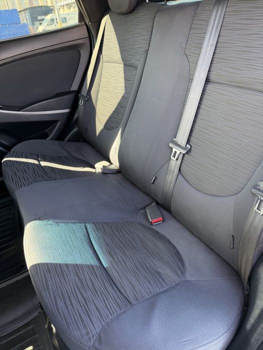 Hyunda Accent 1.6 Автомат газ/бенз