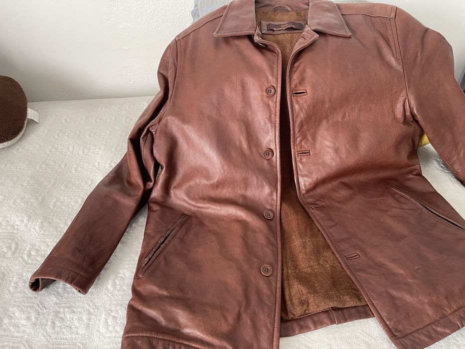 Casaco em couro, novo , usado uma vez.
