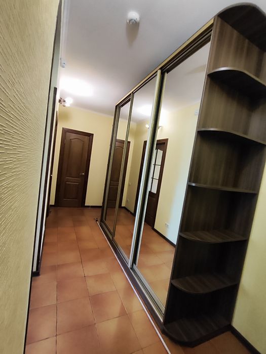 Шафа купе 3 двері, дзеркало