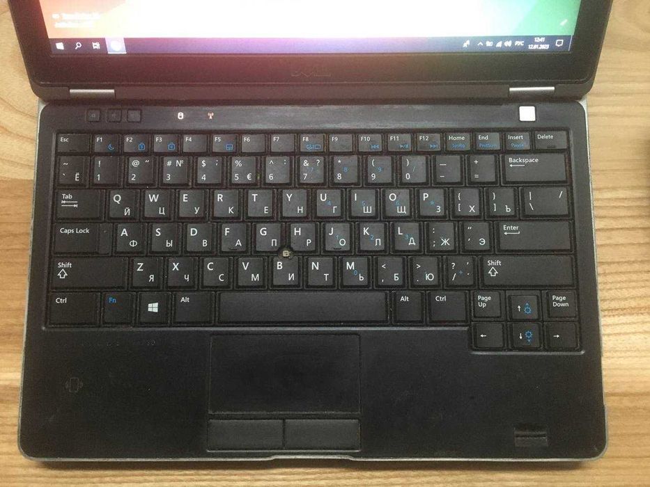 Dell E6230, Intel - i5 3320m, 8Гб-(ОЗУ) 2Гб-видео карта 12,5 экран