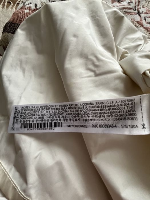 Дождевік від Zara