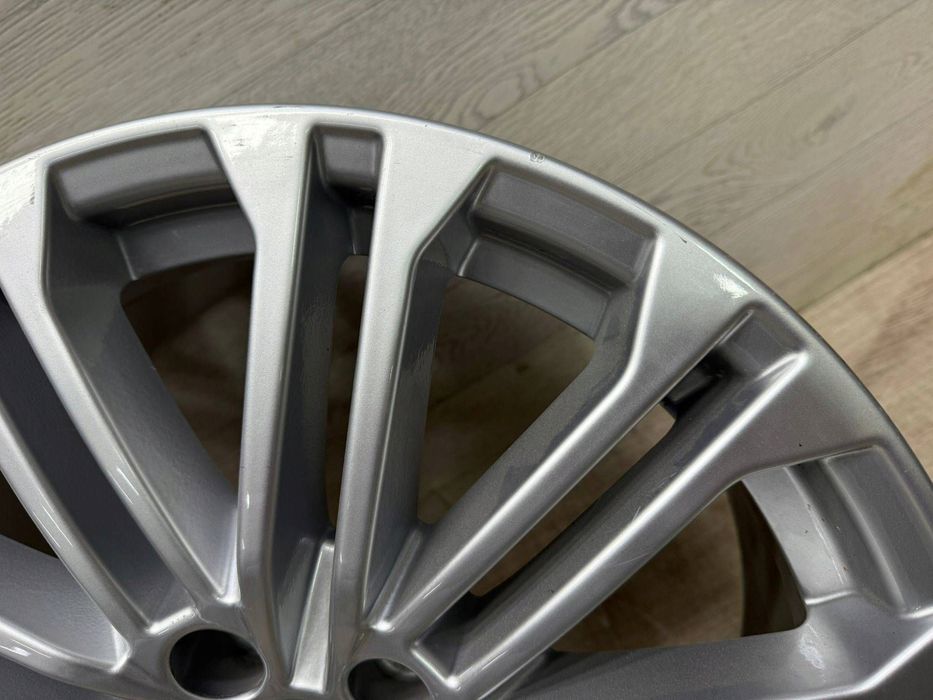 felga audi a4 b9 s4 e 8.0jx18h2 et31 5x112 8w0601025ee