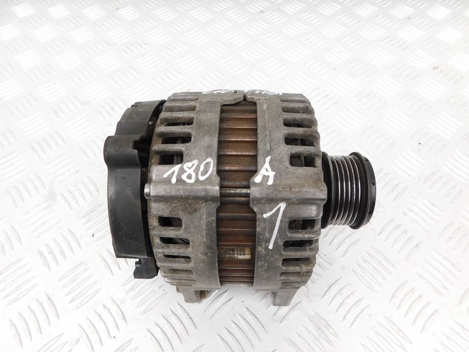 VW Crafter 2.5 TDI Alternator Duży 180A 3023
