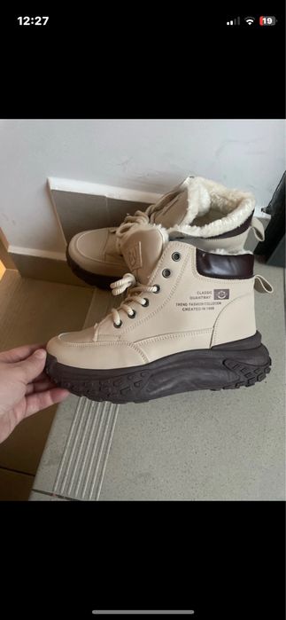 Nowe buty zimowe ocieplane r.40 wkladka 25 cm