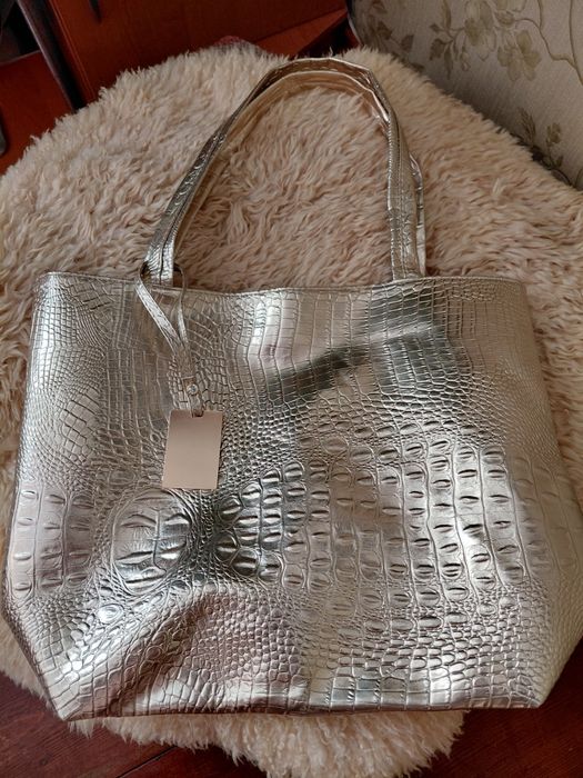 Жіночі сумки відомих брендів