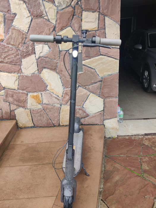 Електросамокат ninebot MAX G30p обмін на прицеп легковий