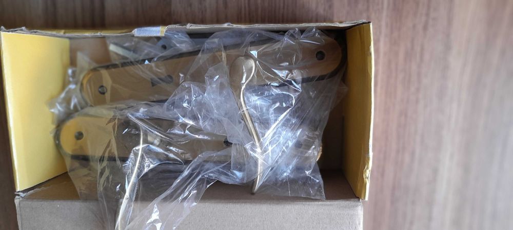 Fechadura / puxadores e dobradiças novos em oxidado frances