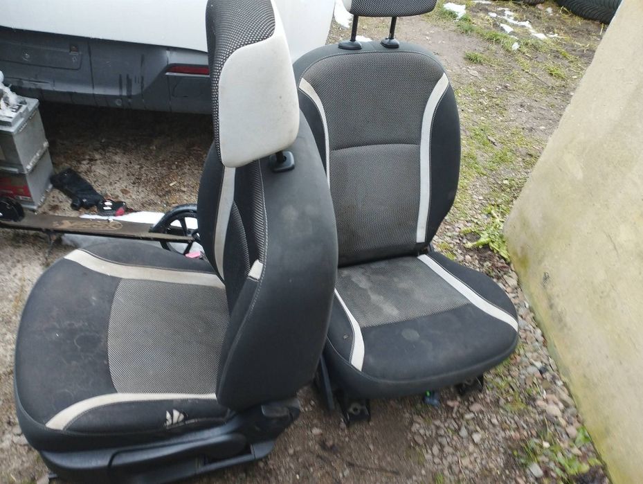 Fotele    osobowy Renault Kangoo