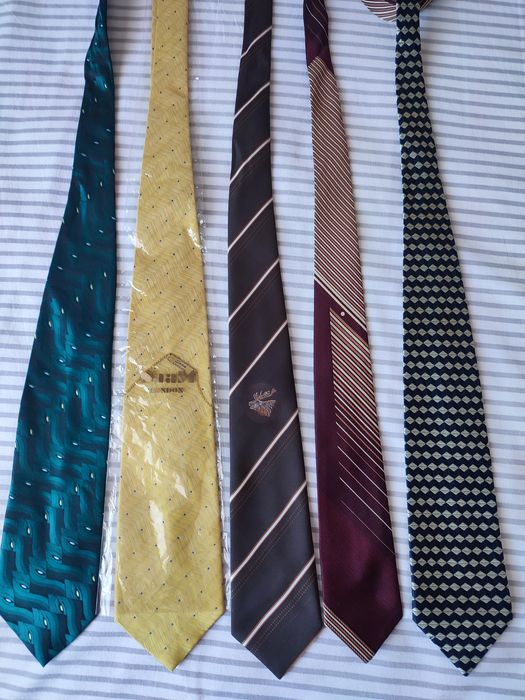 Краватки чоловічі (галстуки).