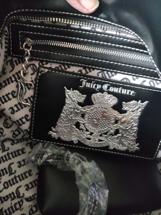 Welurowa torebka od juicy couture czarna