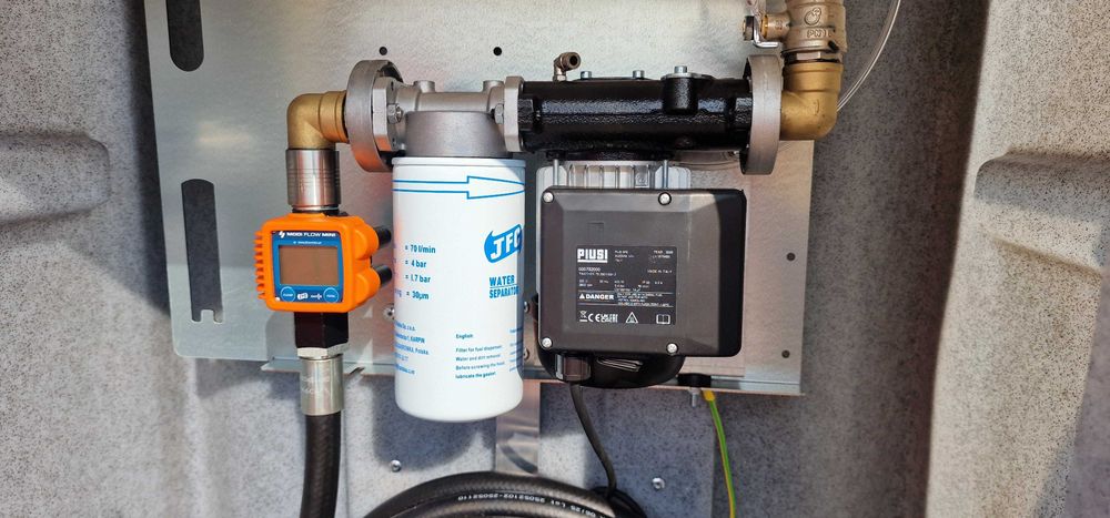 Zbiornik dwupłaszczowy JFC do paliwa olej ropa diesel 1300 litrów