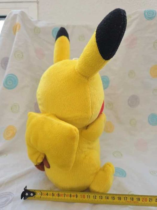 Pokemon peluche grande oficial do pokémon Pikachu da banpresto